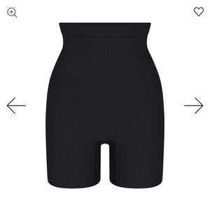NWT SKIMS Onyx High Waist Short — Black Stretch Brief. Size 3X